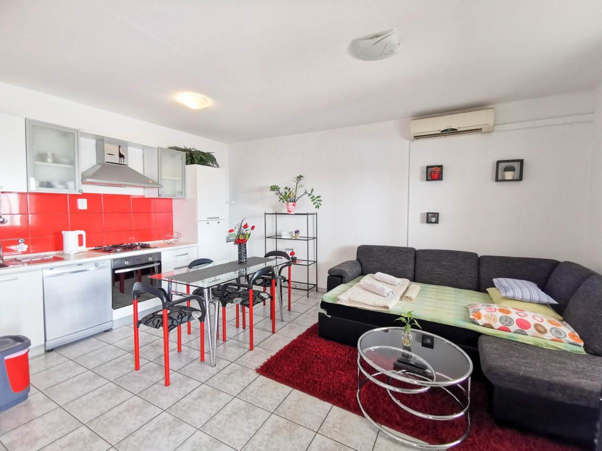 Turina Apartments Makarska Dış mekan fotoğraf