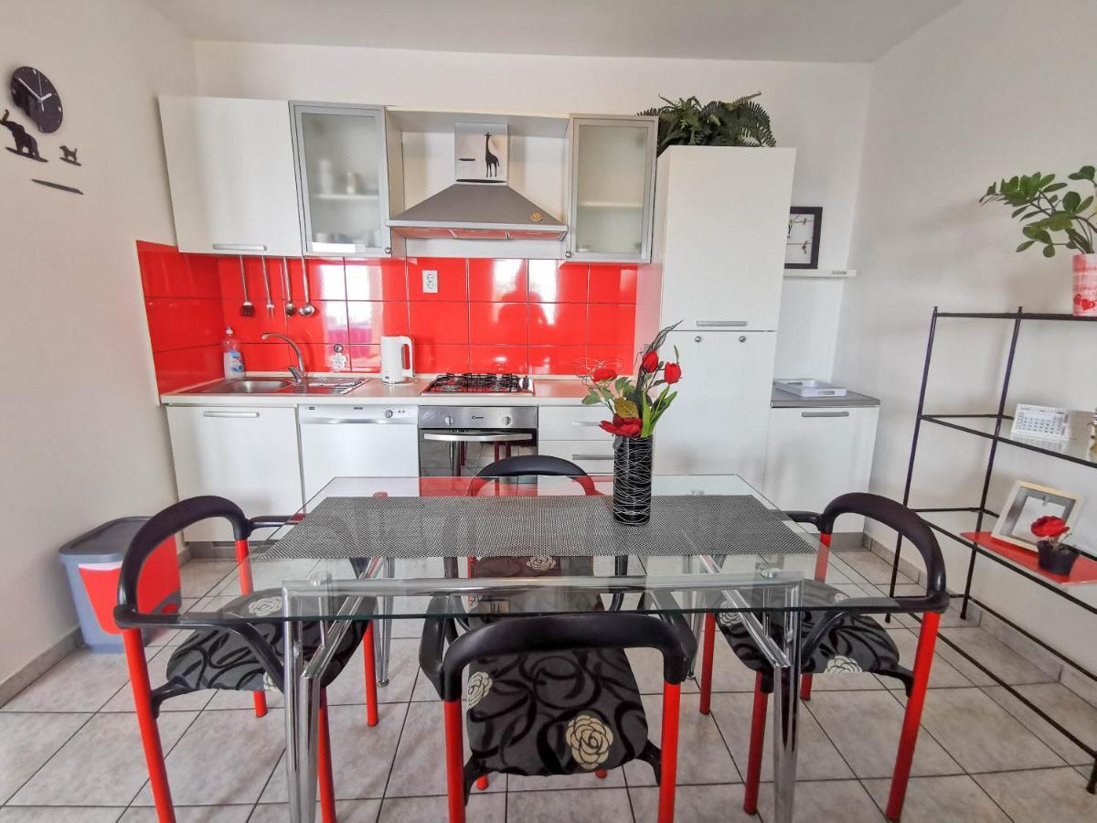 Turina Apartments Makarska Dış mekan fotoğraf