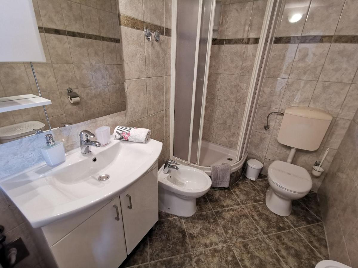 Turina Apartments Makarska Dış mekan fotoğraf